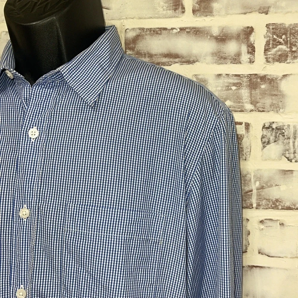 J. Crew Thompson shirtings medium